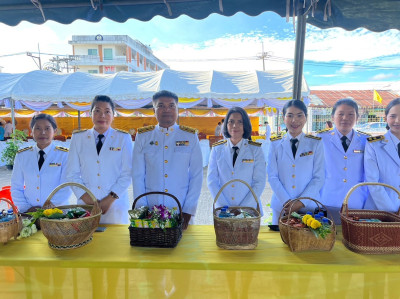 ร่วมพิธีทำบุญตักบาตรถวายพระราชกุศล พารามิเตอร์รูปภาพ 1