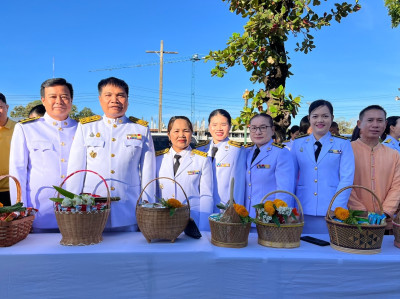 ร่วมพิธีเจริญพระพุทธมนต์และทำบุญตักบาตรถวายพระราชกุศล ... พารามิเตอร์รูปภาพ 1